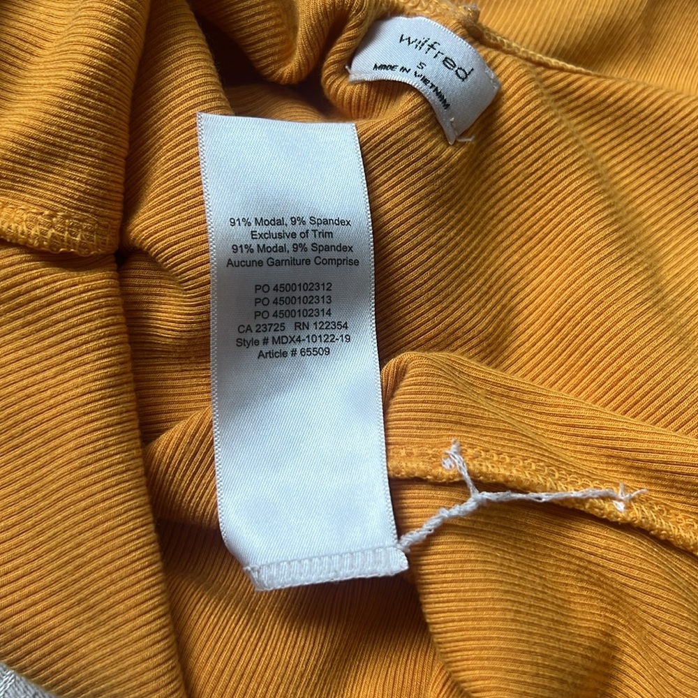 Wilfred Ribbed Ruffle Bodysuit - Picture 12 of 12